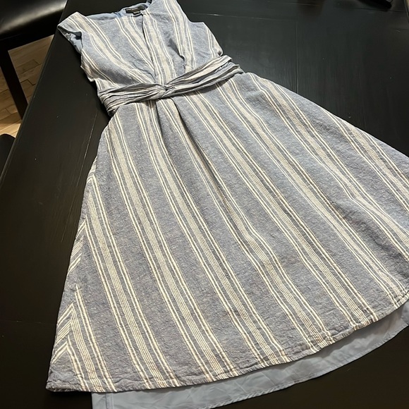 Maggy London linen blend dress - Picture 1 of 9